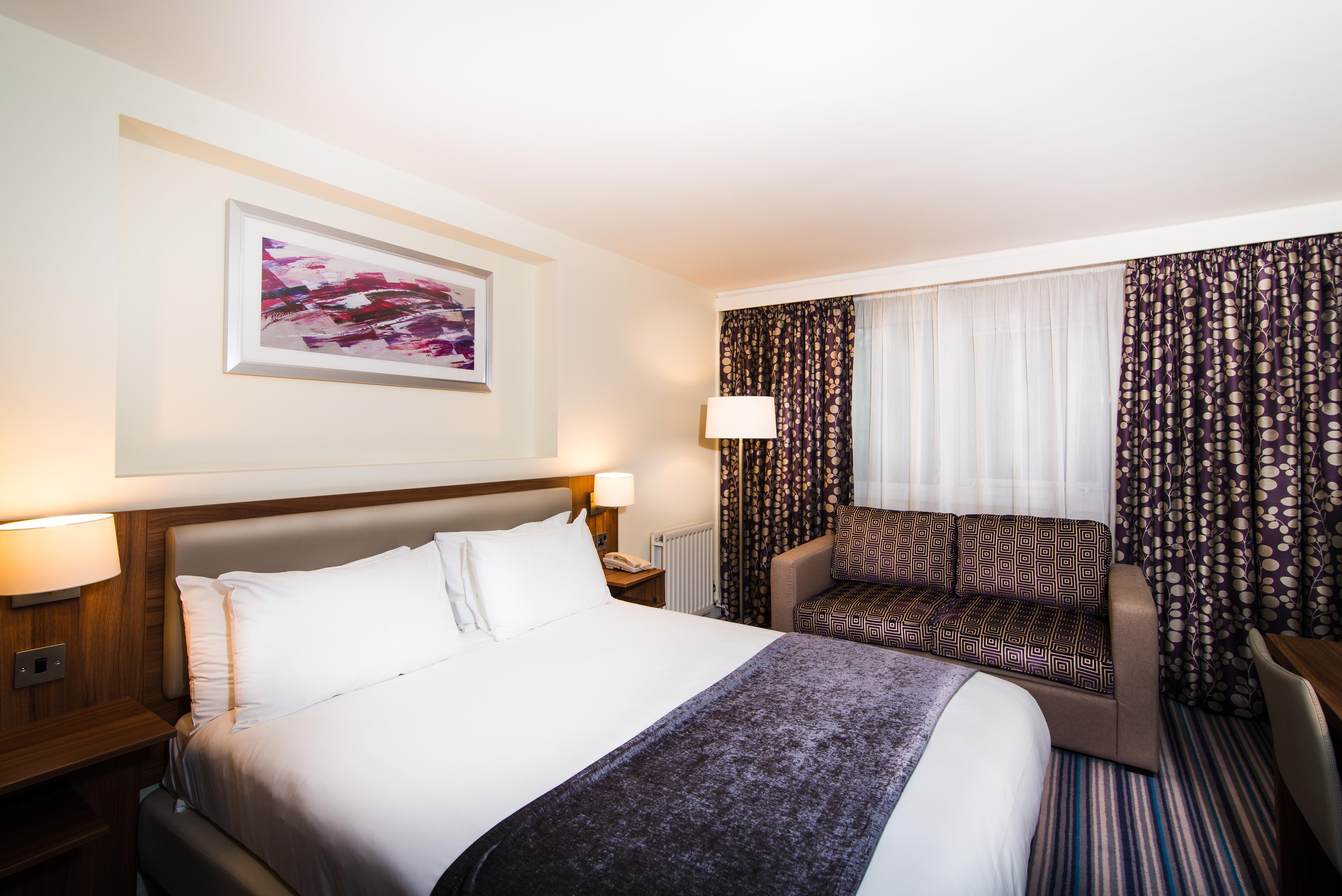 Holiday Inn Express Shrewsbury By Ihg Экстерьер фото