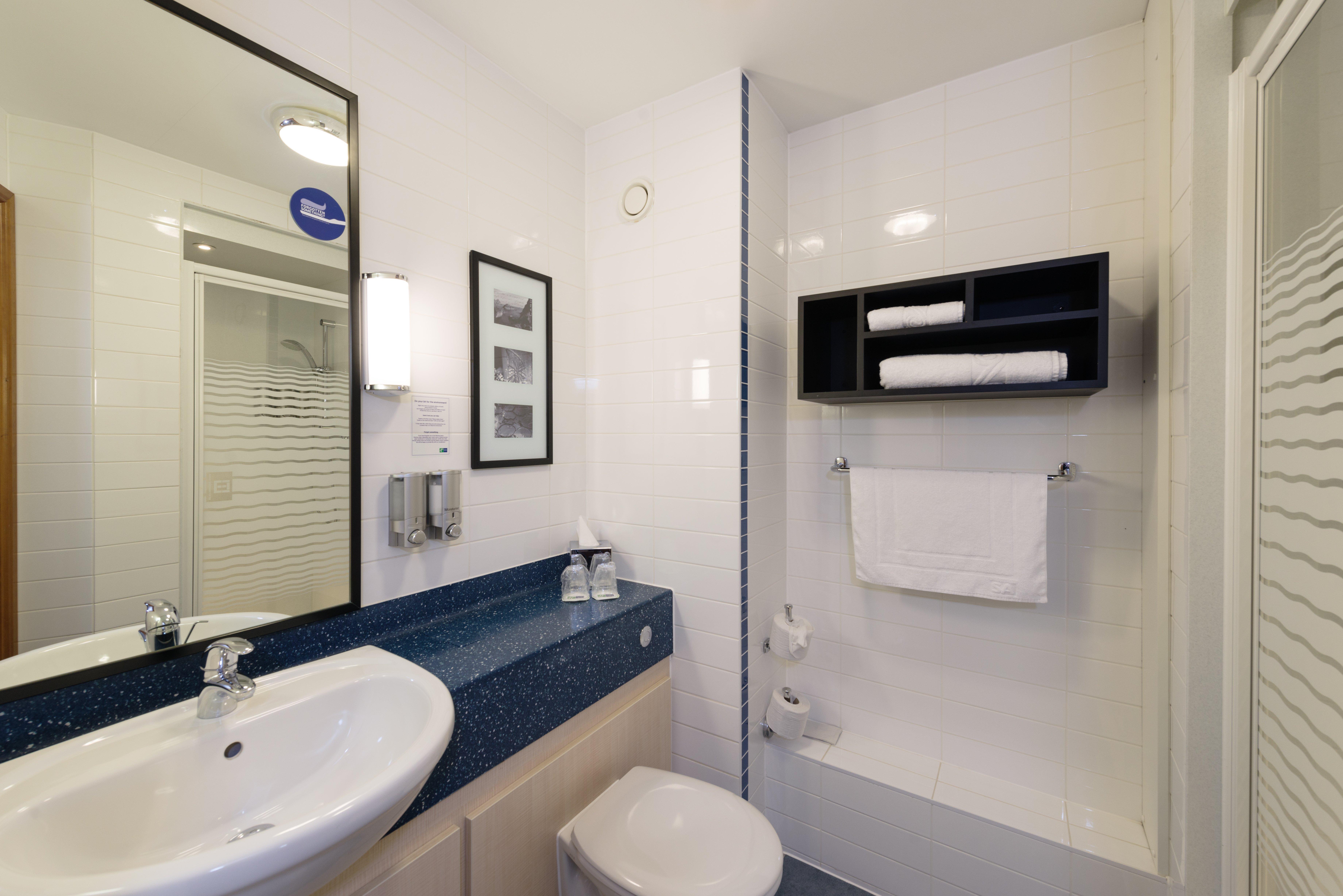 Holiday Inn Express Shrewsbury By Ihg Экстерьер фото