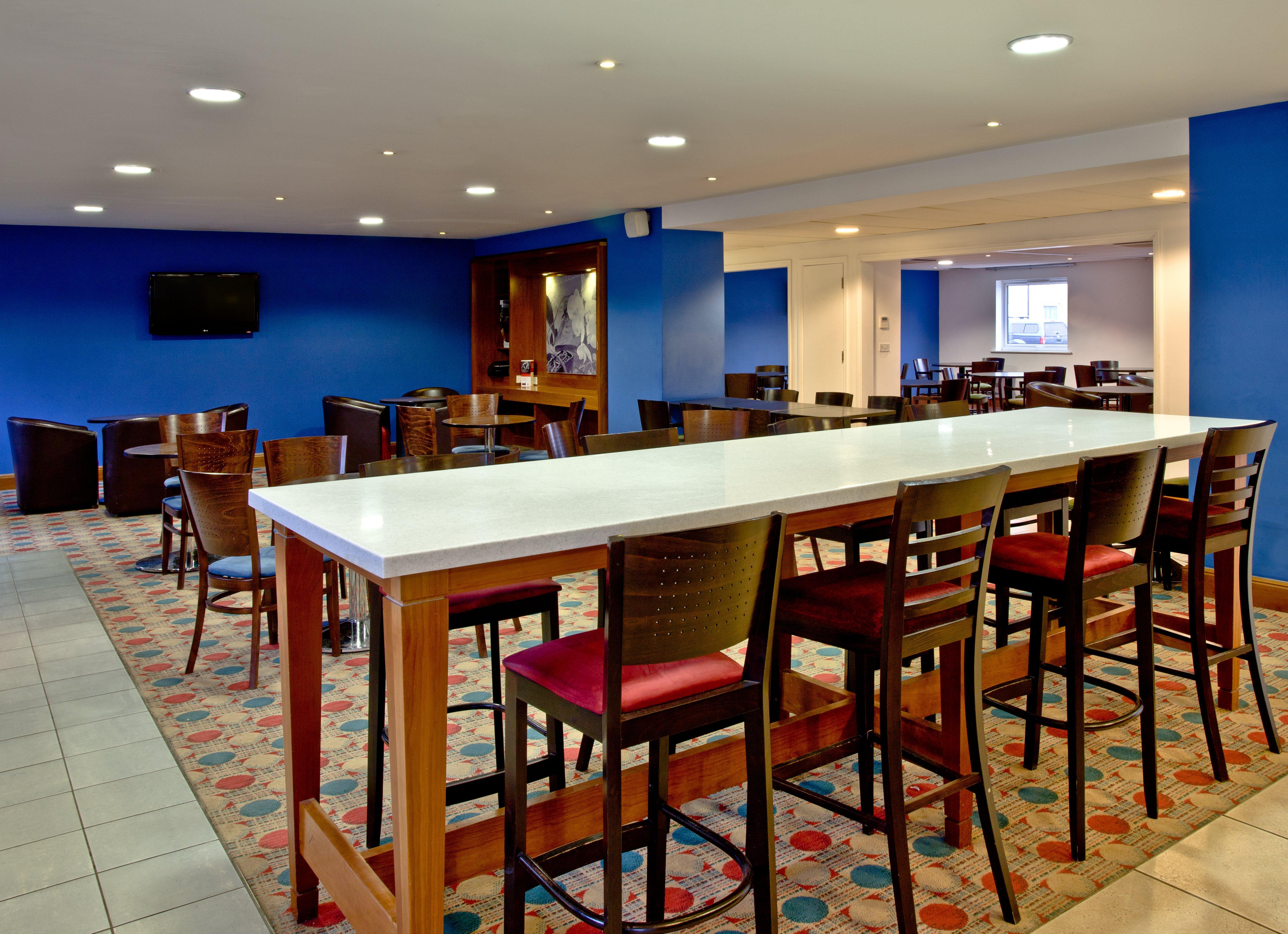 Holiday Inn Express Shrewsbury By Ihg Экстерьер фото