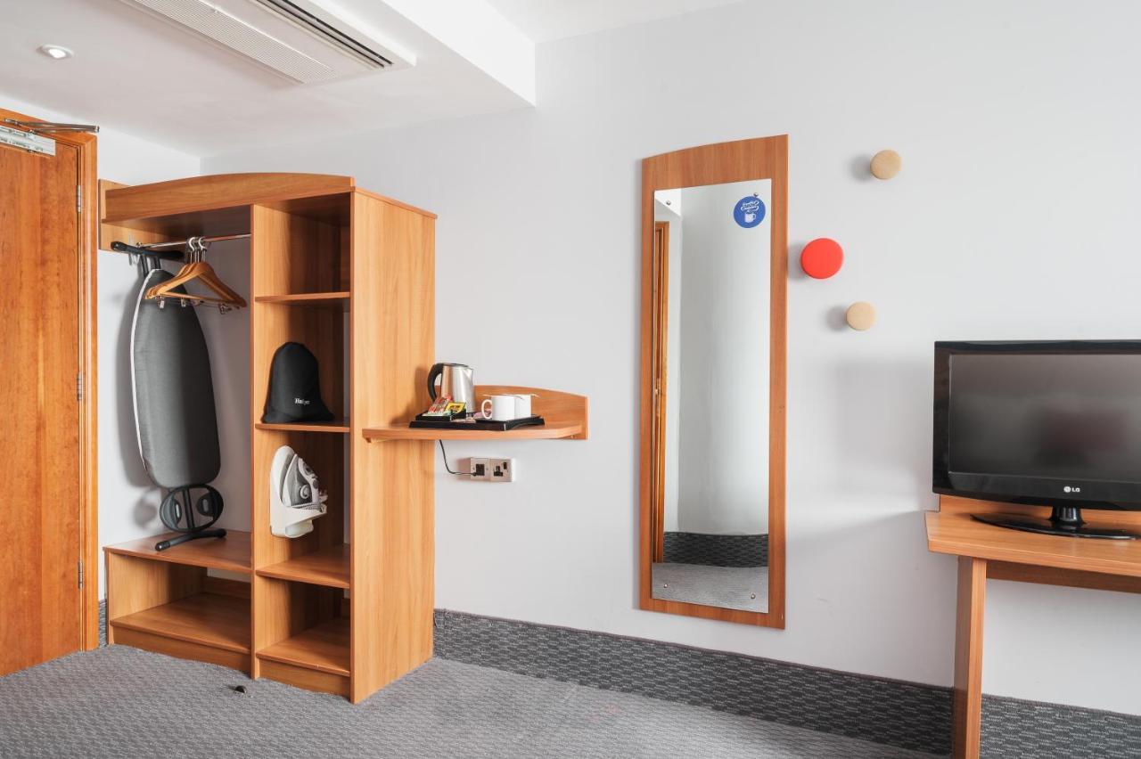 Holiday Inn Express Shrewsbury By Ihg Экстерьер фото