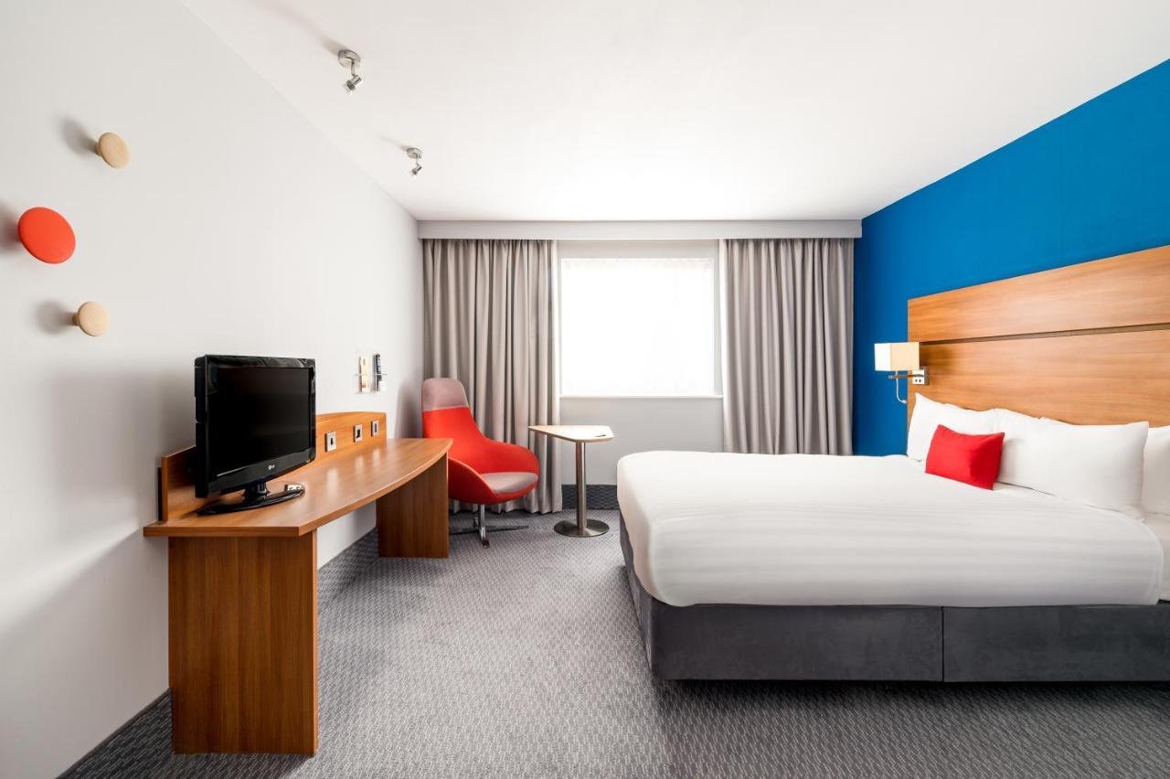 Holiday Inn Express Shrewsbury By Ihg Экстерьер фото